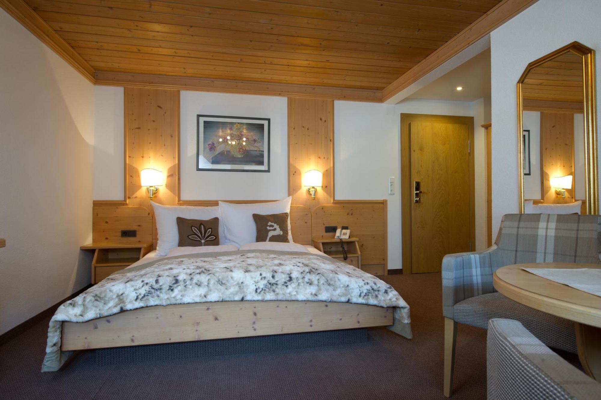Hotel Maria Theresia Ischgl Phòng bức ảnh