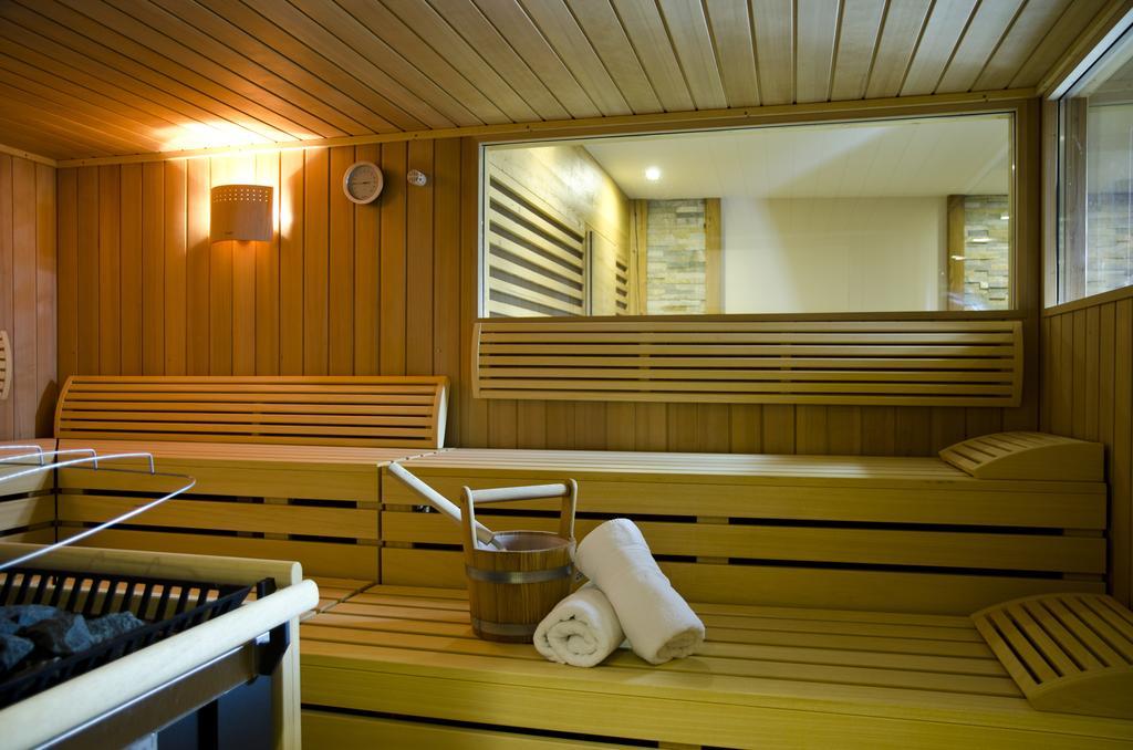 Hotel Maria Theresia Ischgl Ngoại thất bức ảnh