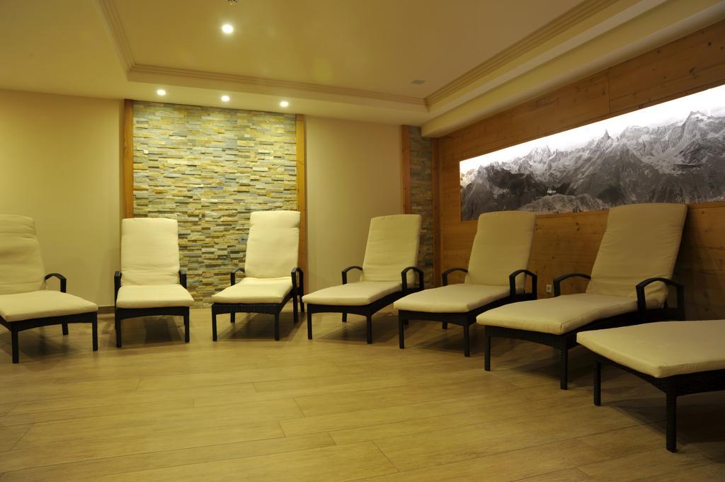 Hotel Maria Theresia Ischgl Ngoại thất bức ảnh