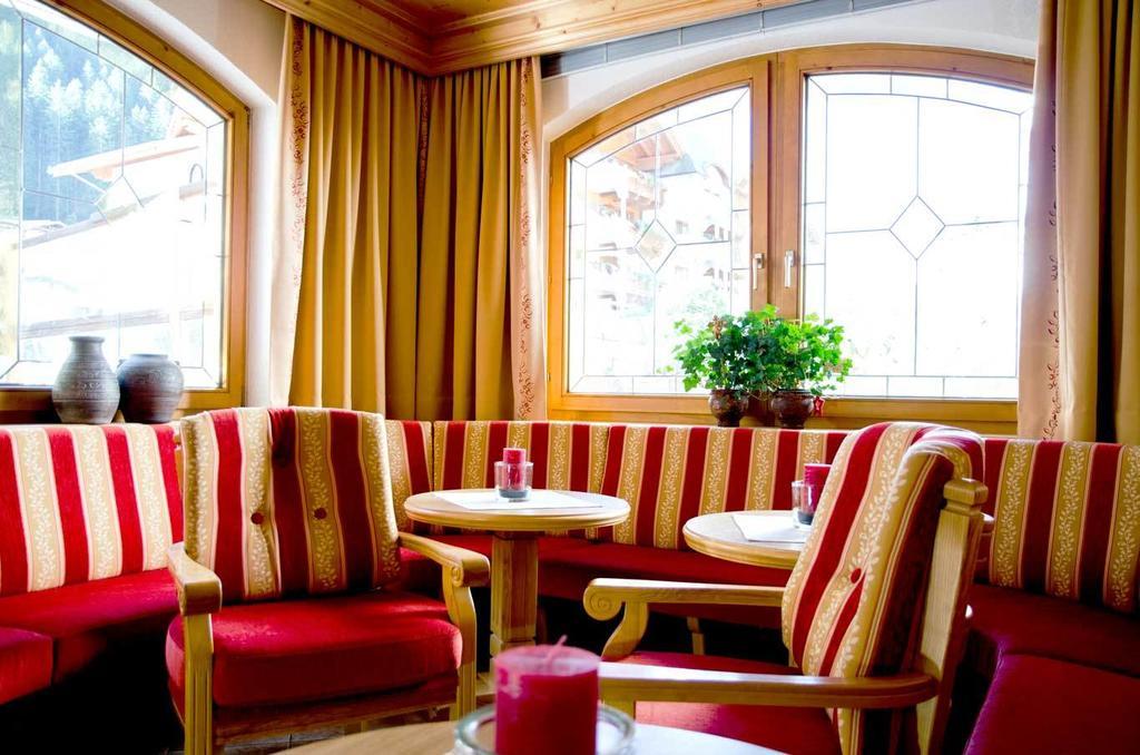 Hotel Maria Theresia Ischgl Ngoại thất bức ảnh
