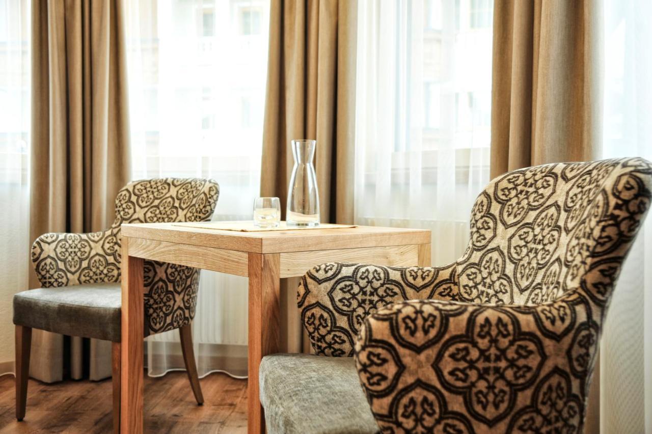 Hotel Maria Theresia Ischgl Ngoại thất bức ảnh